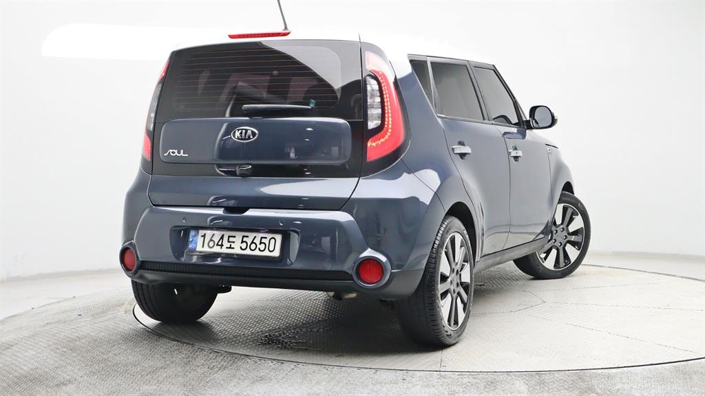 KIA Soul - Vista 5