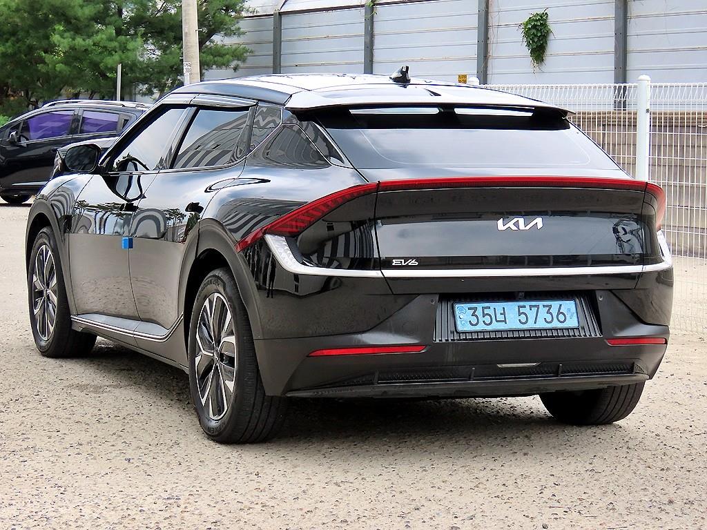 KIA EV6 - Vista 3