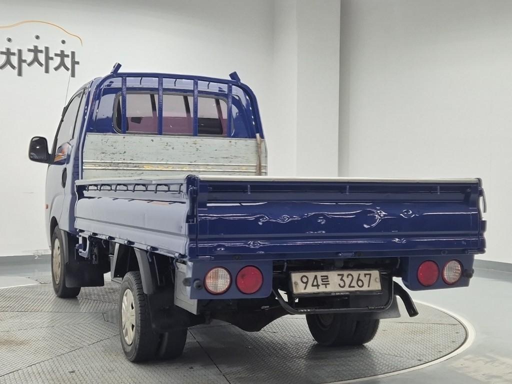 Small Truck Cargo (small) - Vista 3