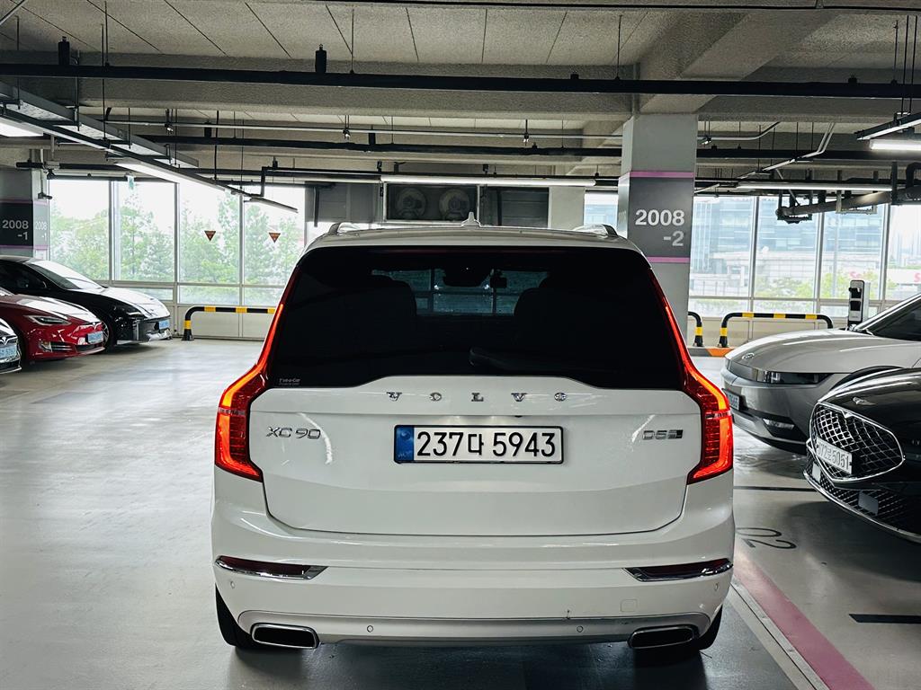 Volvo XC90 - Vista 4