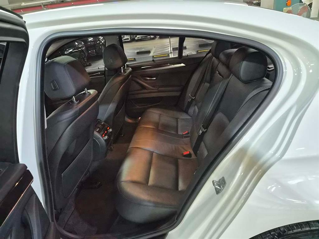 BMW 5 Series - Vista 7