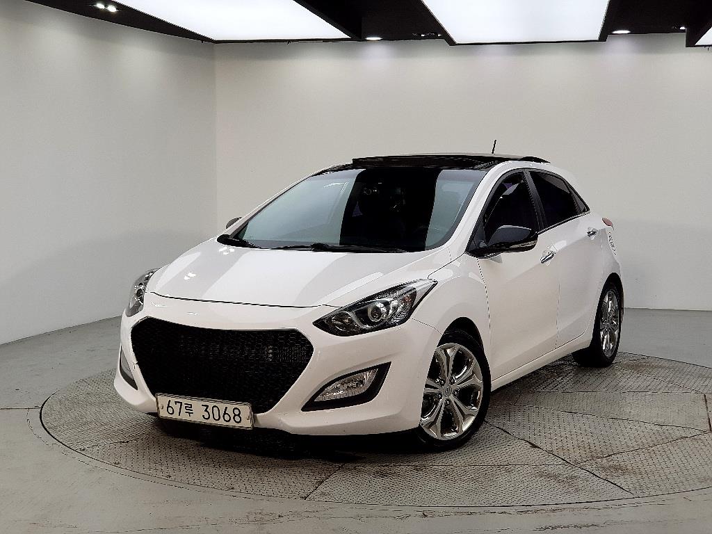 HYUNDAI i30 2014 Blanco - Importación desde Corea - HF Imports Iquique - Foto 1