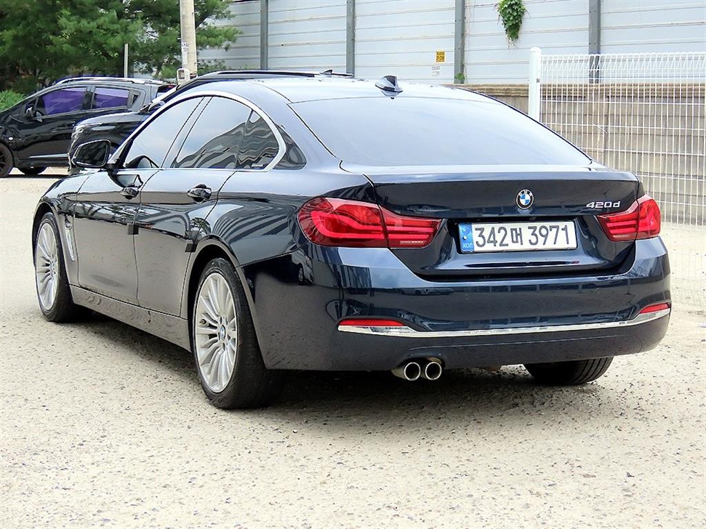 BMW 4 Series - Vista 3