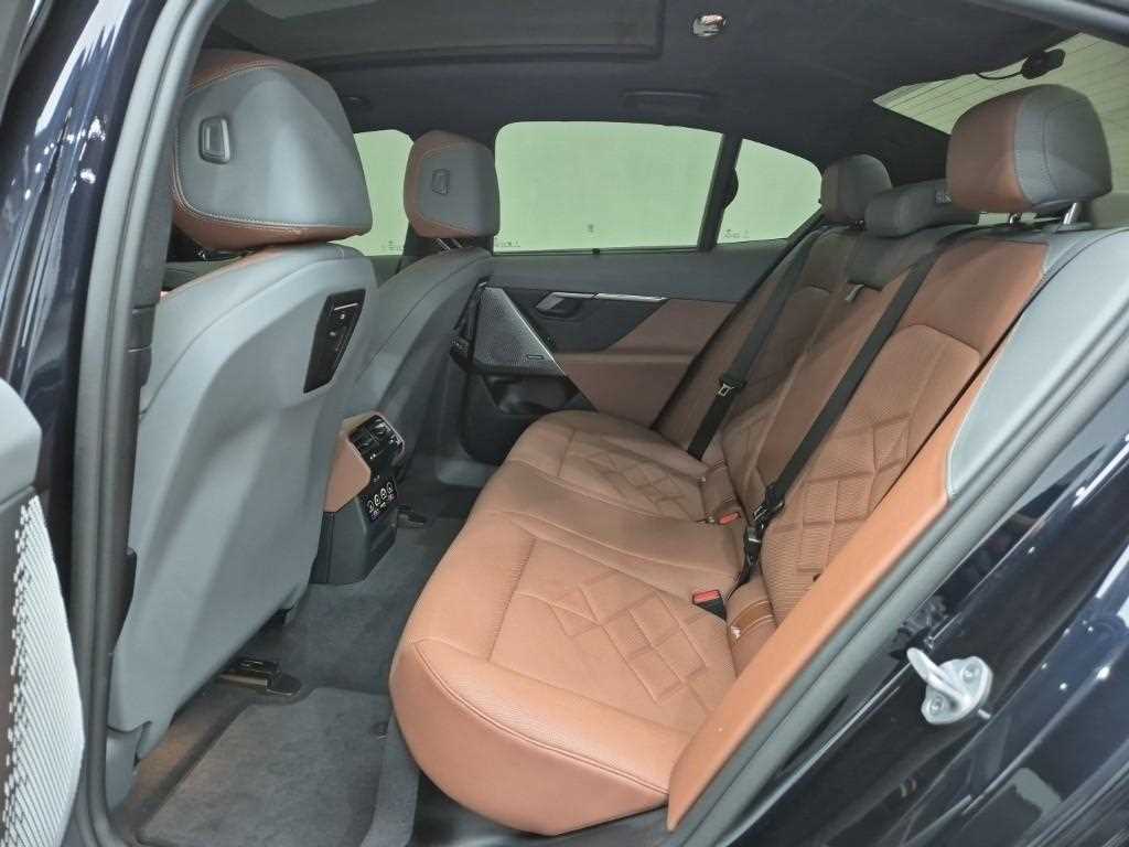 BMW 5 Series - Vista 12