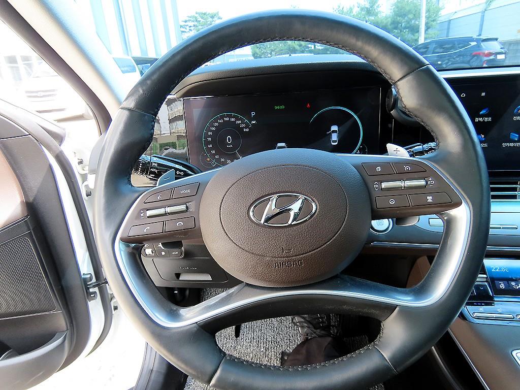 HYUNDAI Grandeur - Vista 8