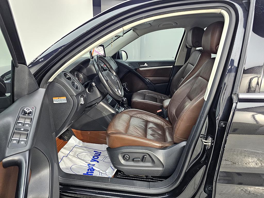 Volkswagen Tiguan - Vista 8