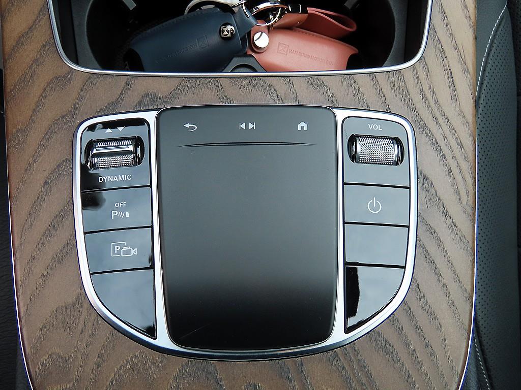 Mercedes Benz E class - Vista 11