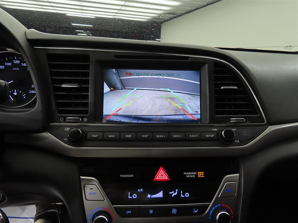 HYUNDAI Avante 2016 Negro - Importación desde Corea - HF Imports Iquique - Foto 17