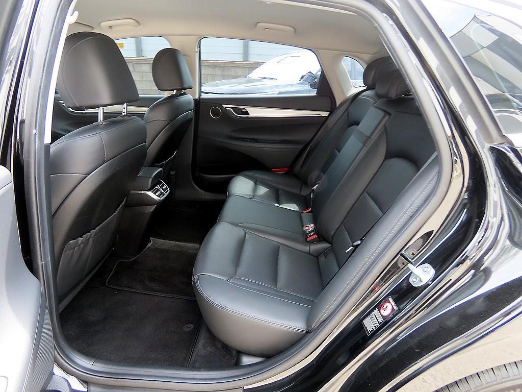 HYUNDAI Grandeur - Vista 6