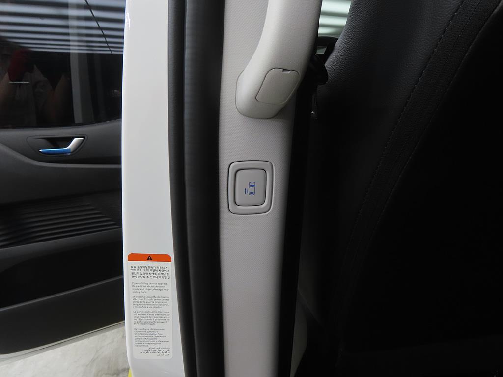 HYUNDAI Staria 2025 Blanco - Importación desde Corea - HF Imports Iquique - Foto 14