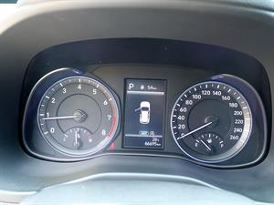 HYUNDAI Kona - Vista 12
