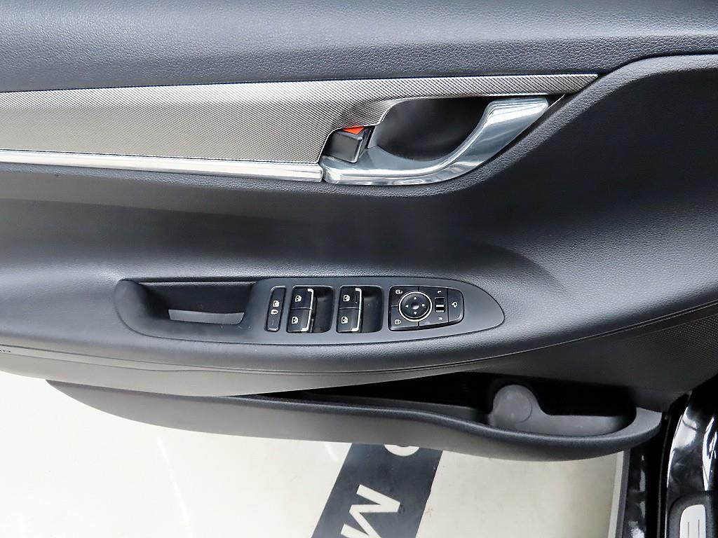 HYUNDAI Grandeur - Vista 11
