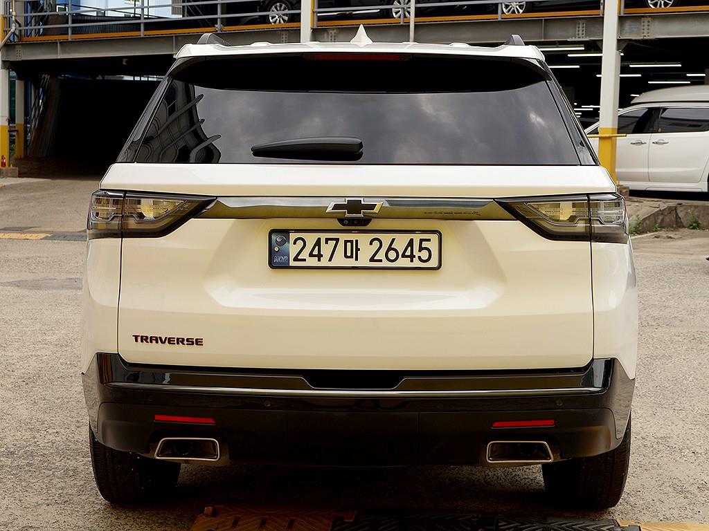 Chevrolet Travers - Vista 5