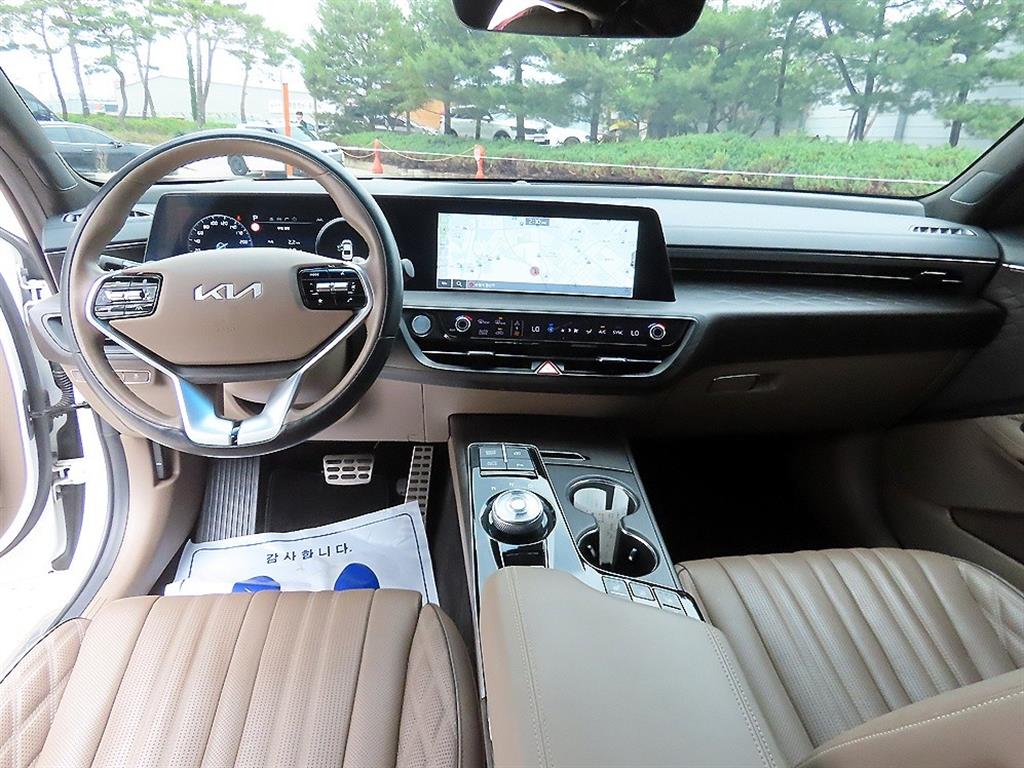 KIA K8 - Vista 7
