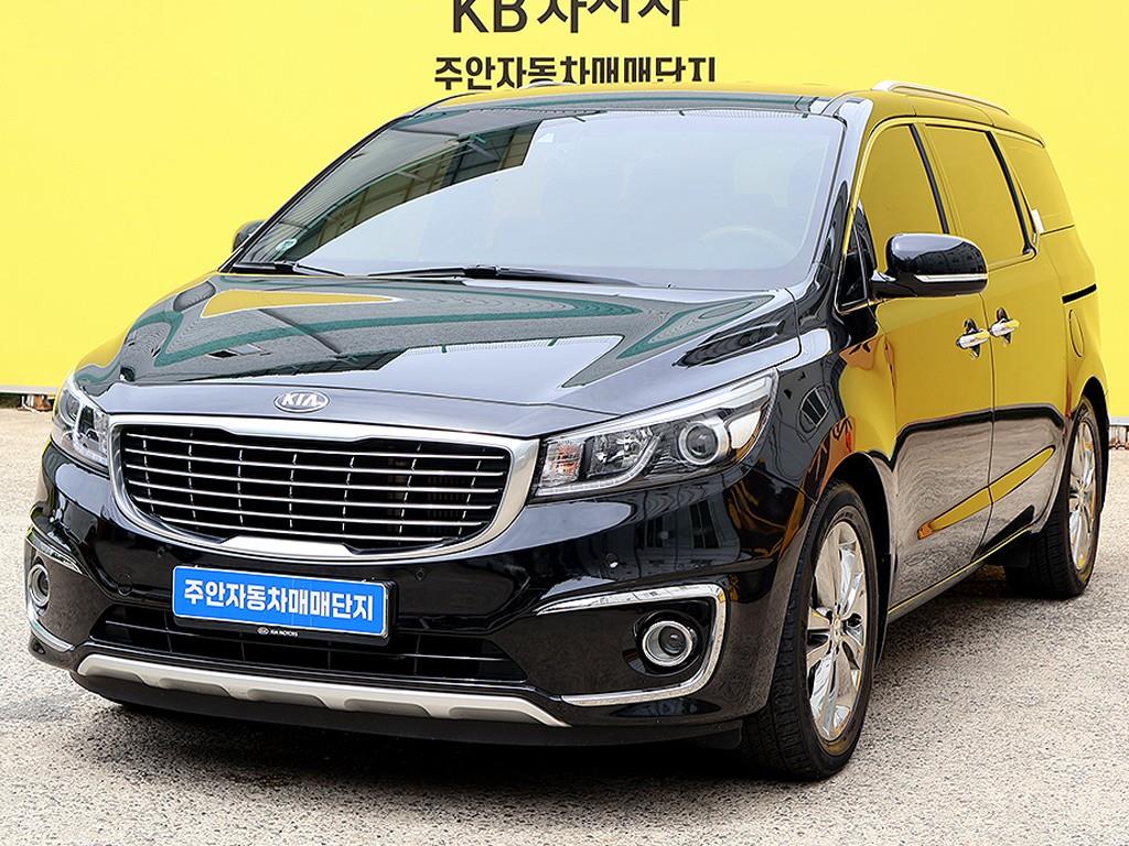 KIA Carnival - Vista 3