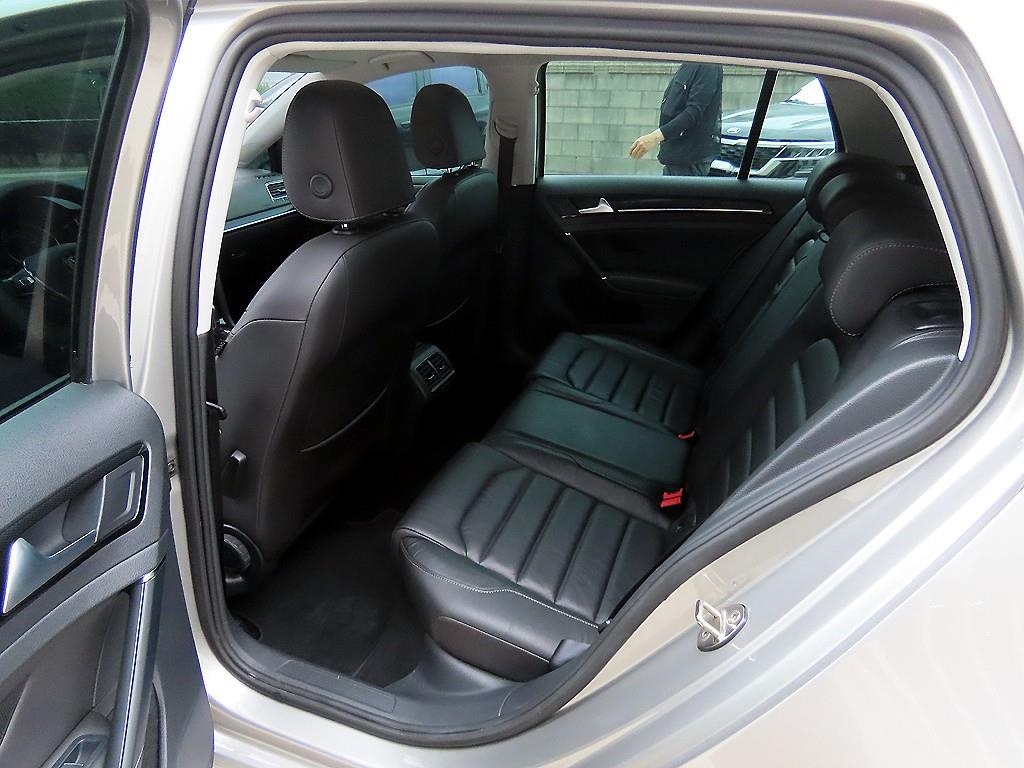 Volkswagen Golf - Vista 6