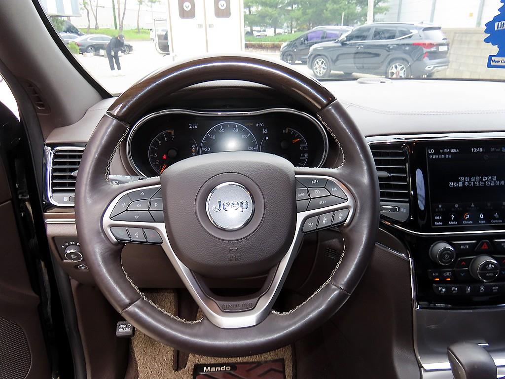 Jeep Cherokee - Vista 8