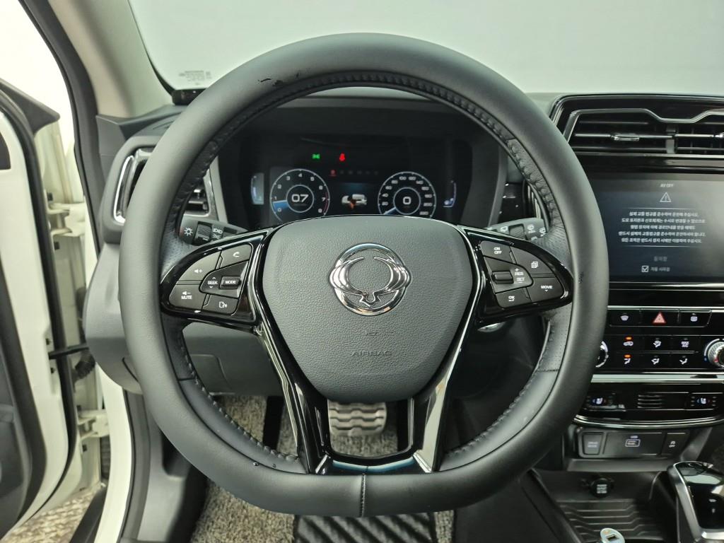 Ssangyong Tivoli - Vista 8