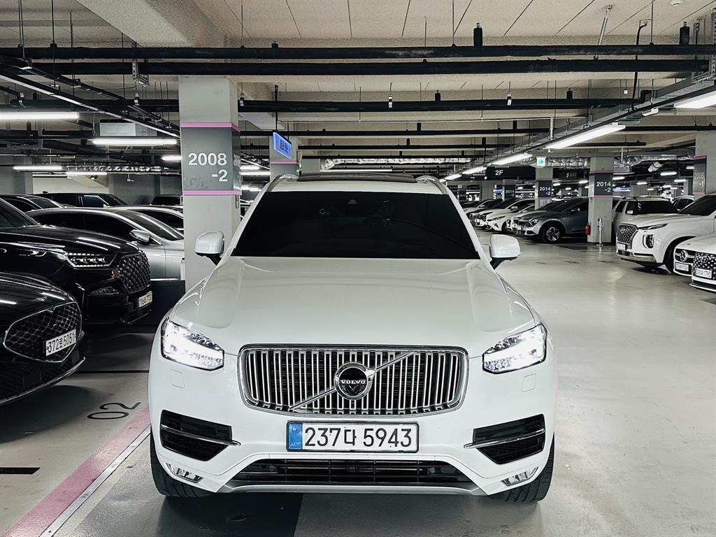 Volvo XC90 - Vista 2