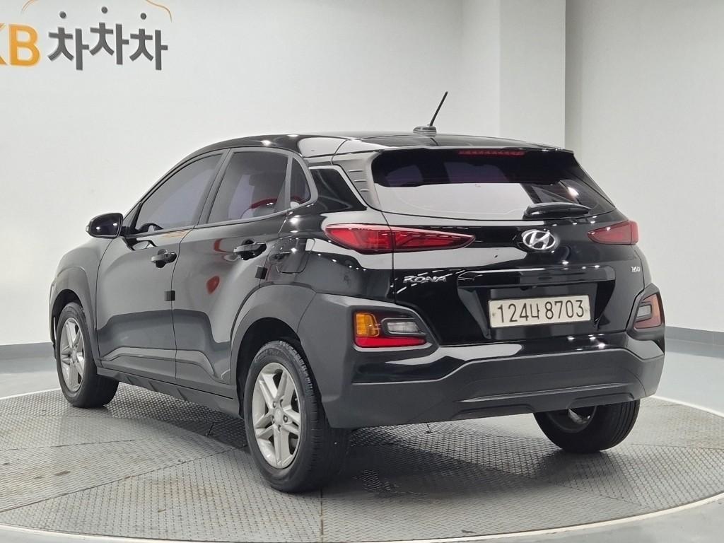 HYUNDAI Kona - Vista 4