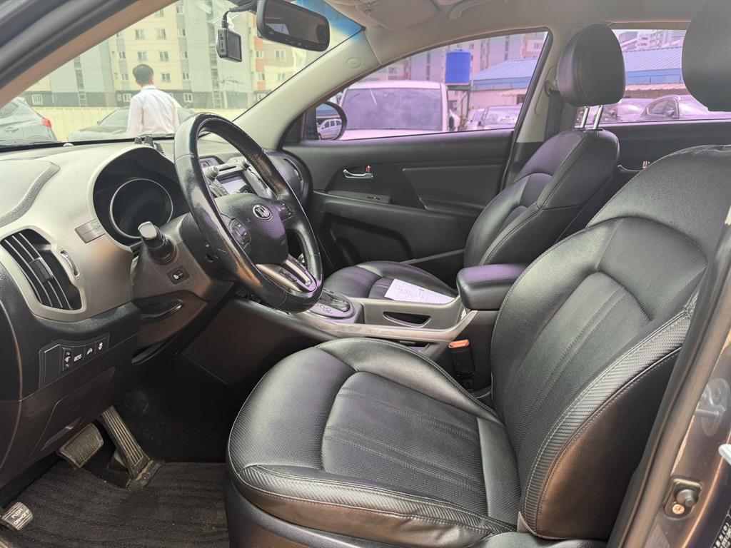 KIA Sportage - Vista 10