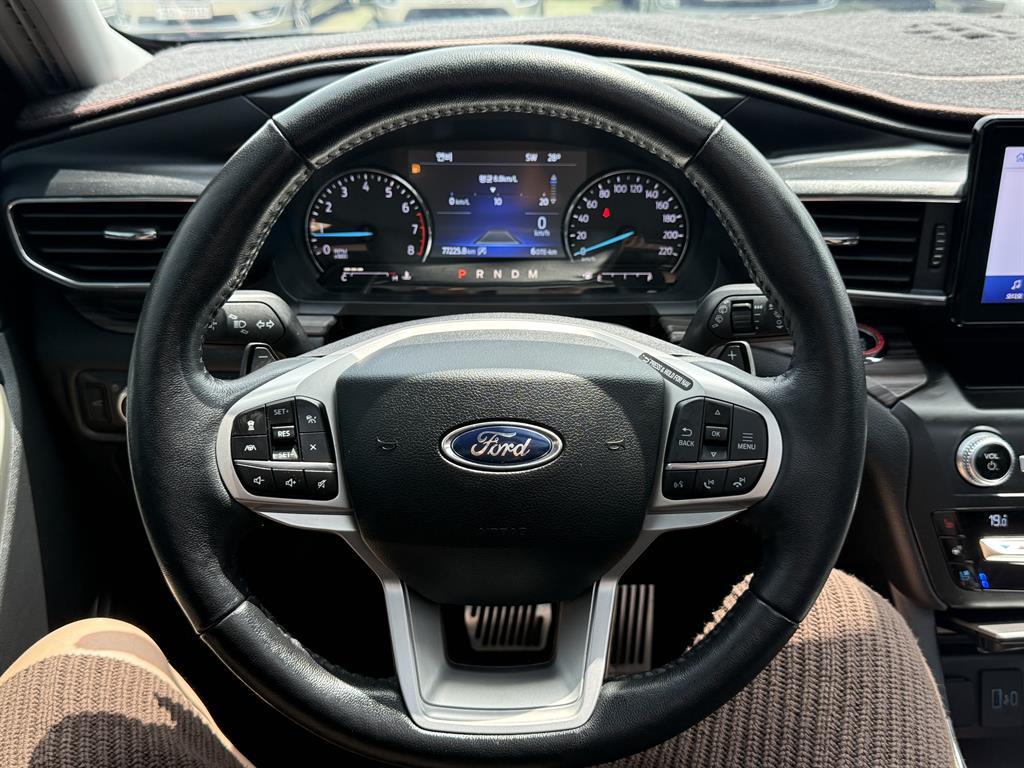 Ford Explorer - Vista 6