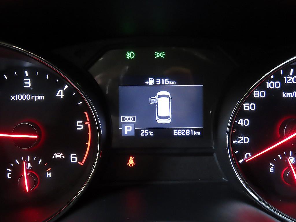 KIA Carnival - Vista 9