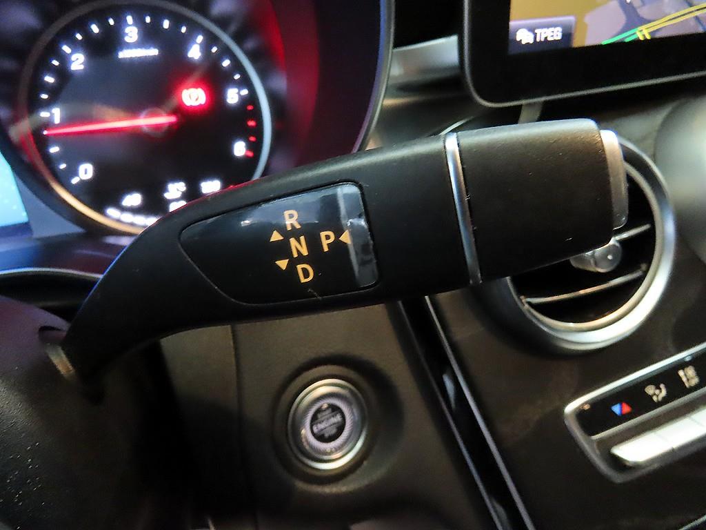 Mercedes Benz C Class - Vista 12