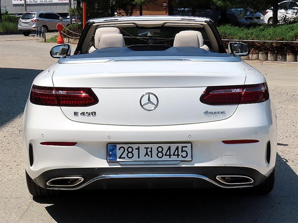 Mercedes Benz E class - Vista 8