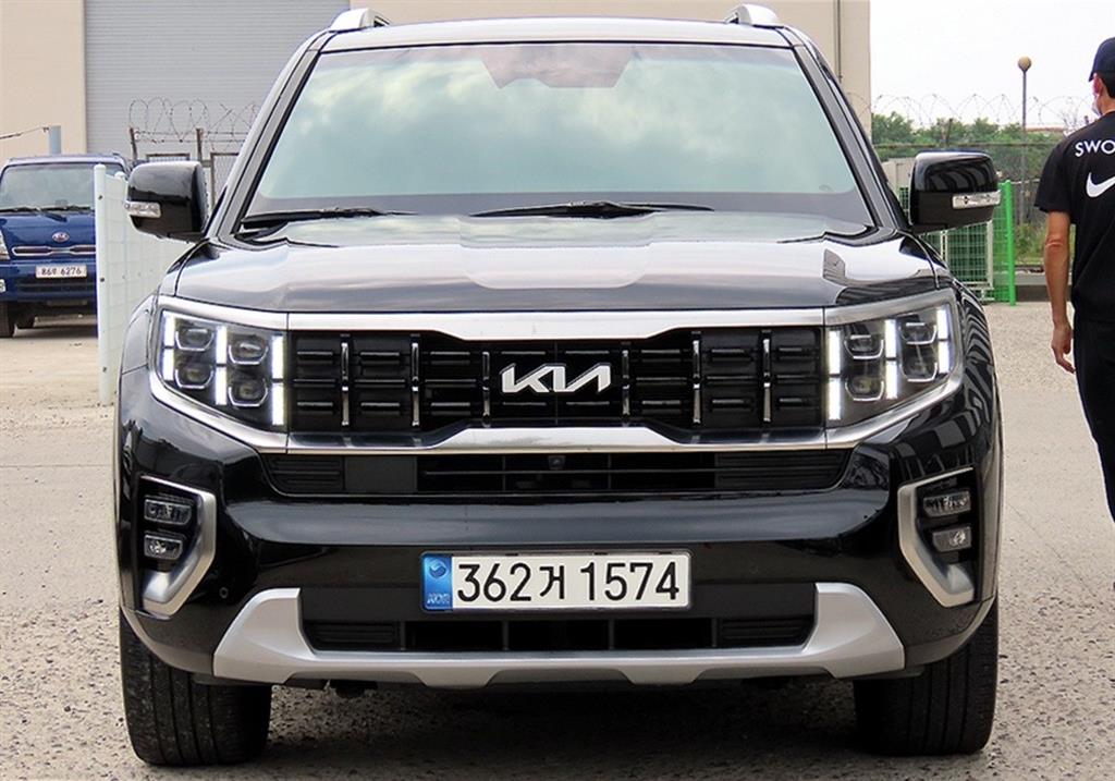 KIA Mohave 2023 Negro - Importación desde Corea - HF Imports Iquique - Foto 1