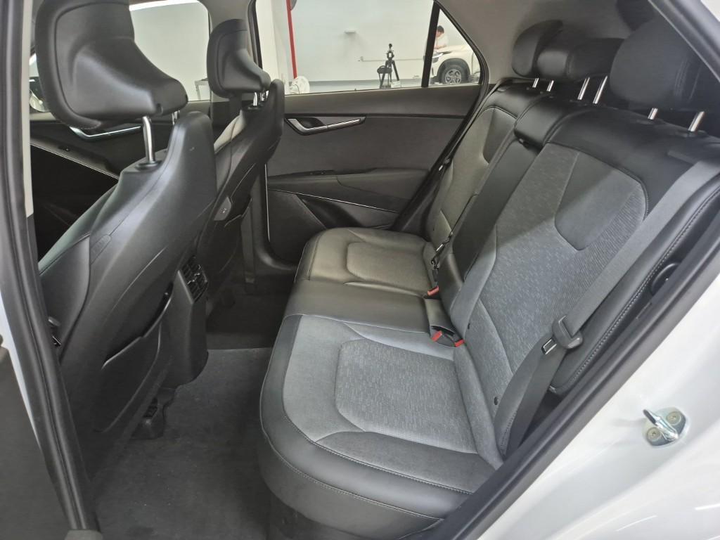KIA Niro - Vista 12