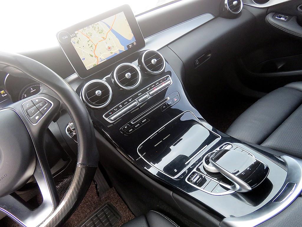 Mercedes Benz C Class - Vista 12