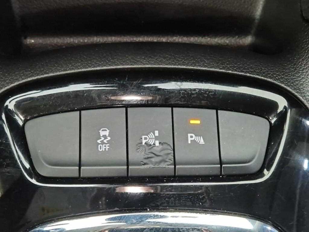 Chevrolet Cruise 2017 Negro - Importación desde Corea - HF Imports Iquique - Foto 17