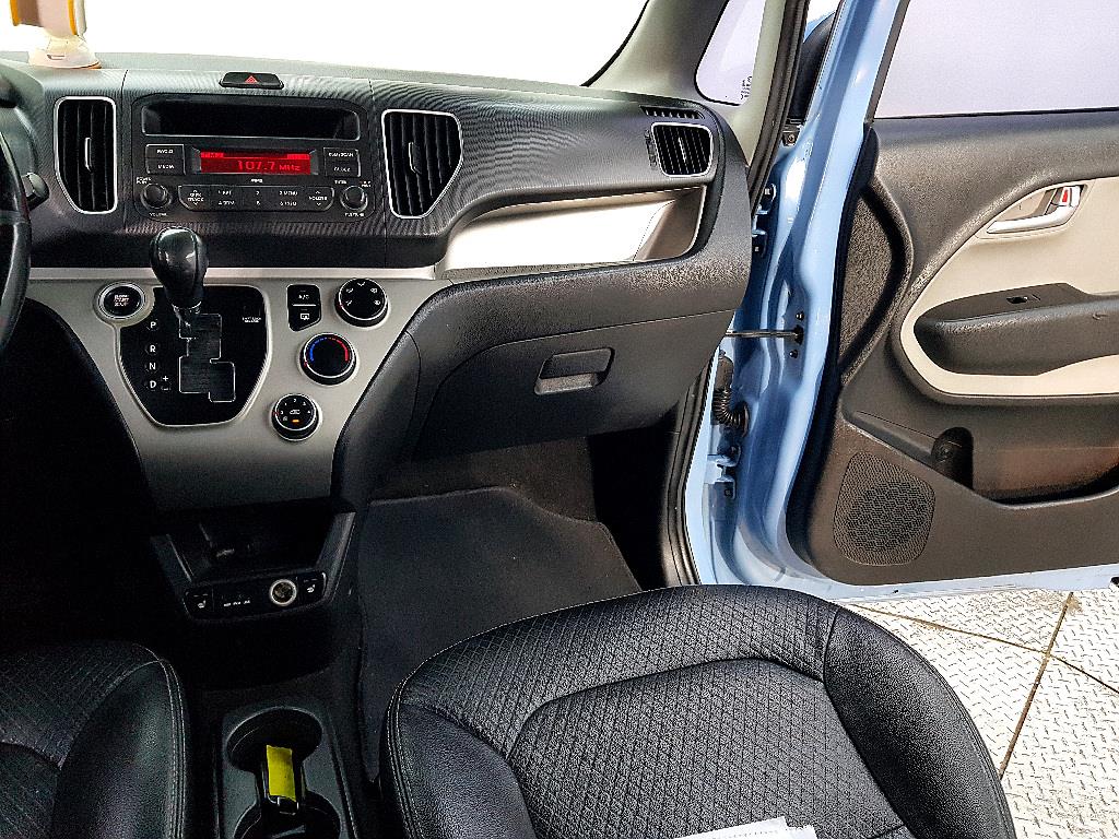 KIA Ray - Vista 10