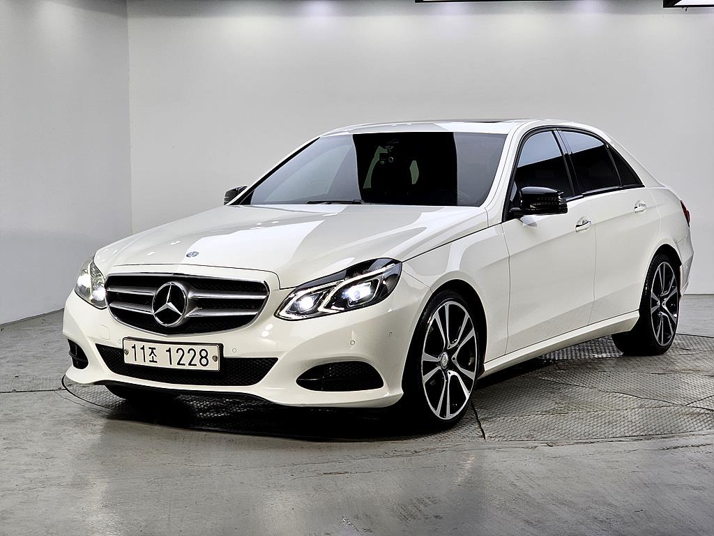 Mercedes Benz E class 2016 Blanco - Importación desde Corea - HF Imports Iquique - Foto 1