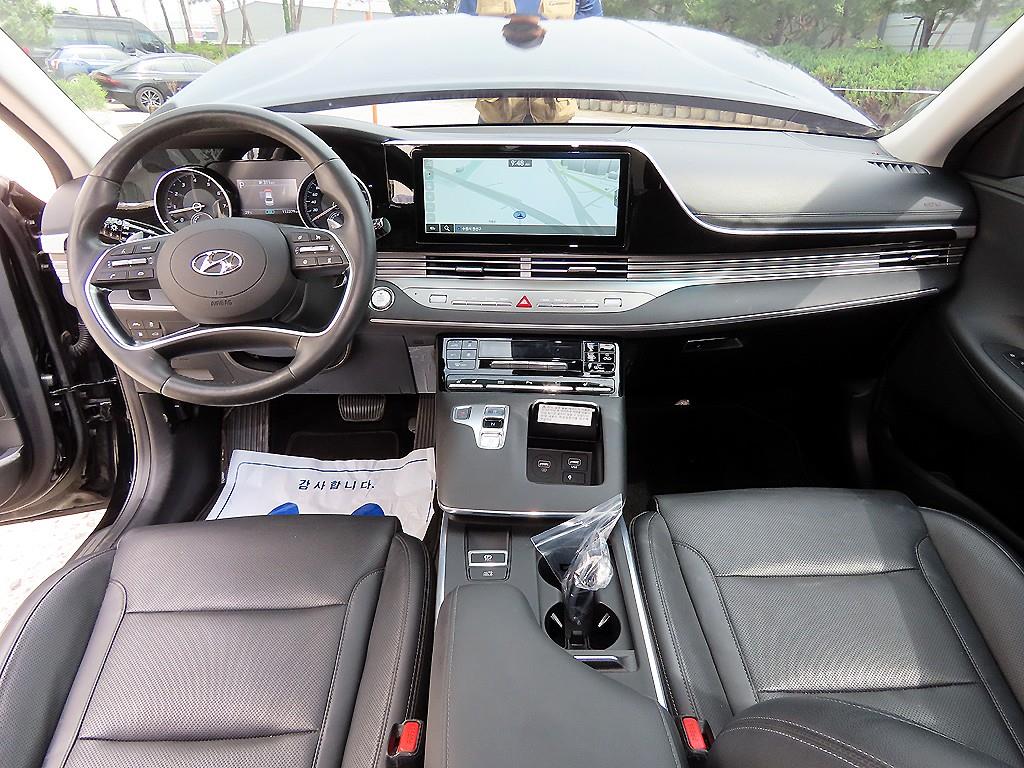 HYUNDAI Grandeur - Vista 7