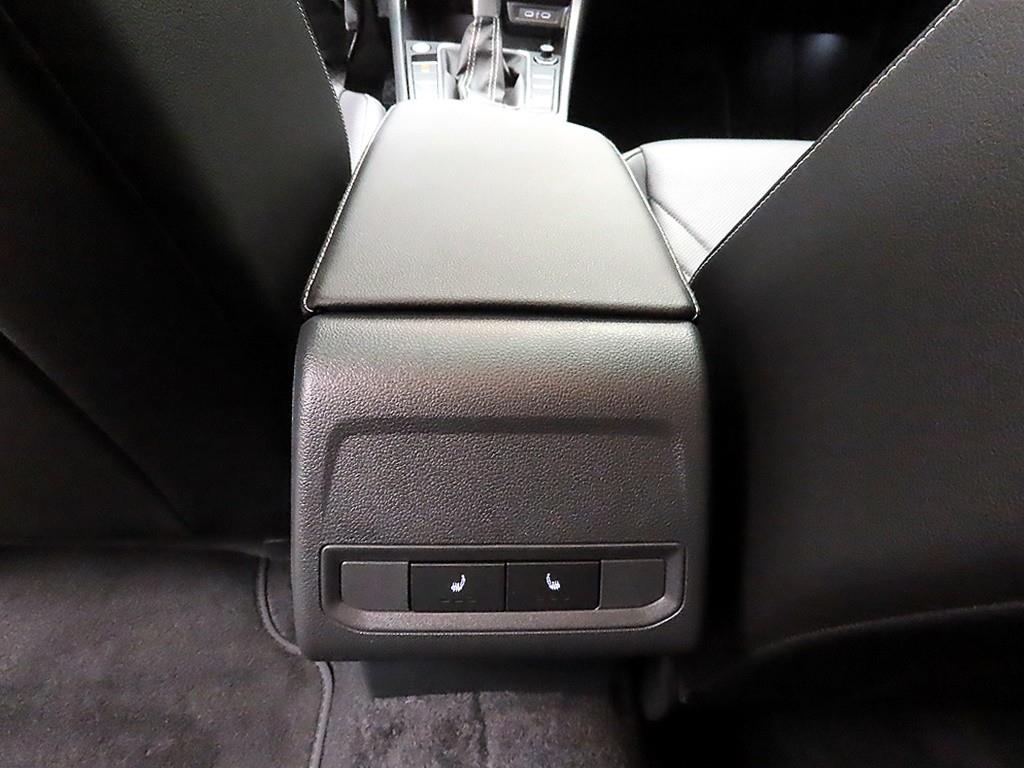 Volkswagen Jetta 2023 the color of pearl - Importación desde Corea - HF Imports Iquique - Foto 17