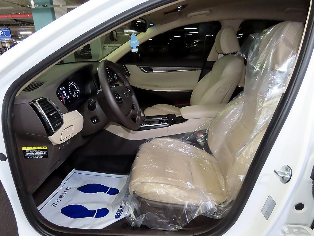 HYUNDAI Grandeur - Vista 6