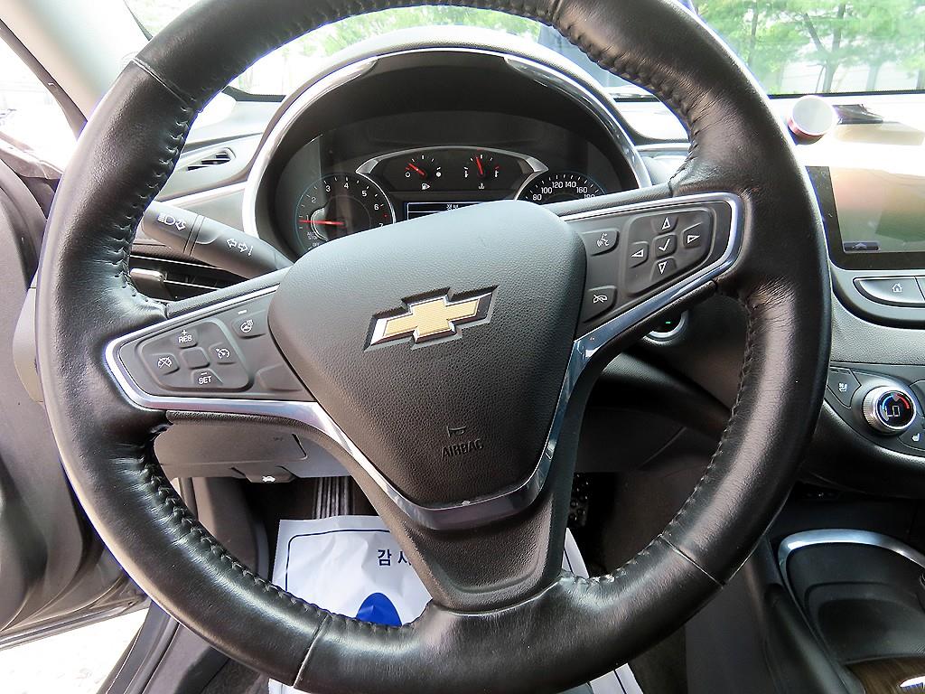 Chevrolet Malibu - Vista 8