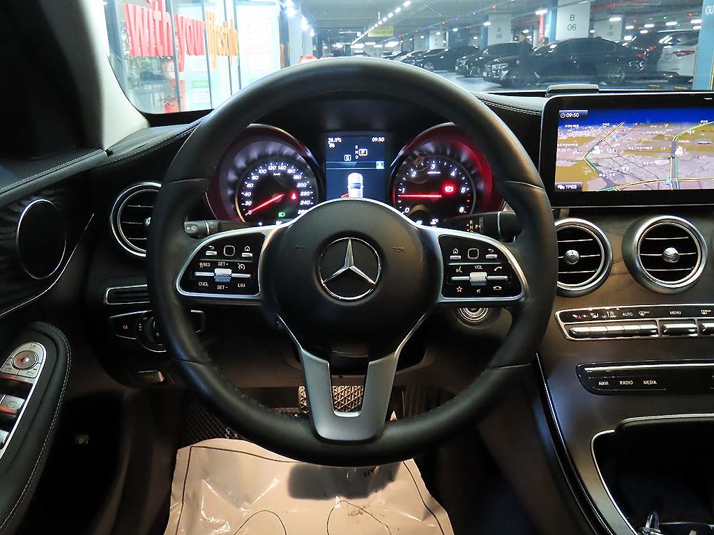 Mercedes Benz C Class - Vista 8