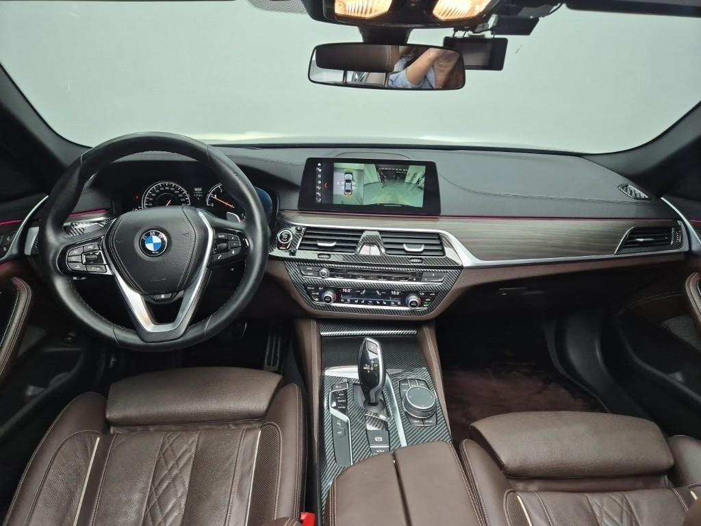 BMW 5 Series - Vista 7
