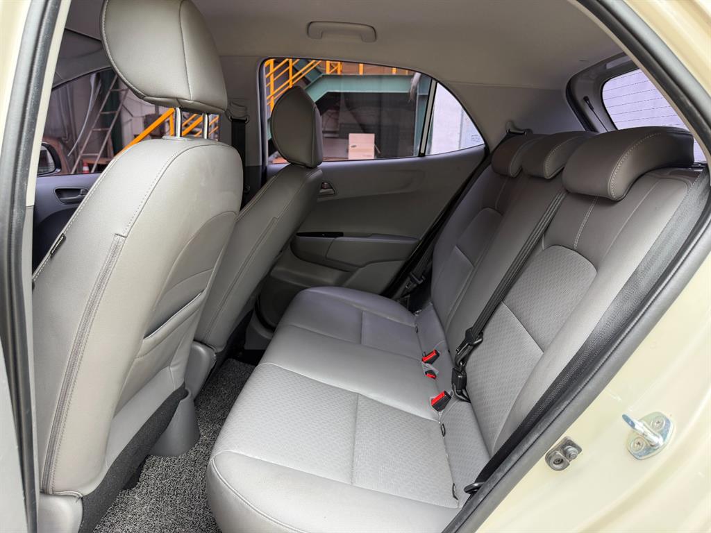 KIA Morning - Vista 11