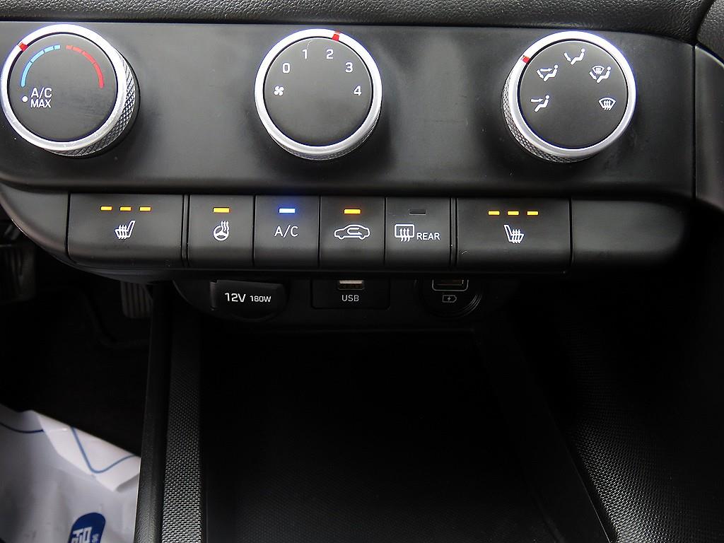 HYUNDAI Avante - Vista 11