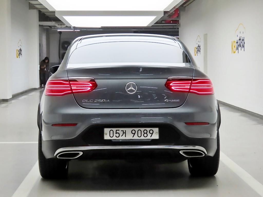 Mercedes Benz GLC Class - Vista 3