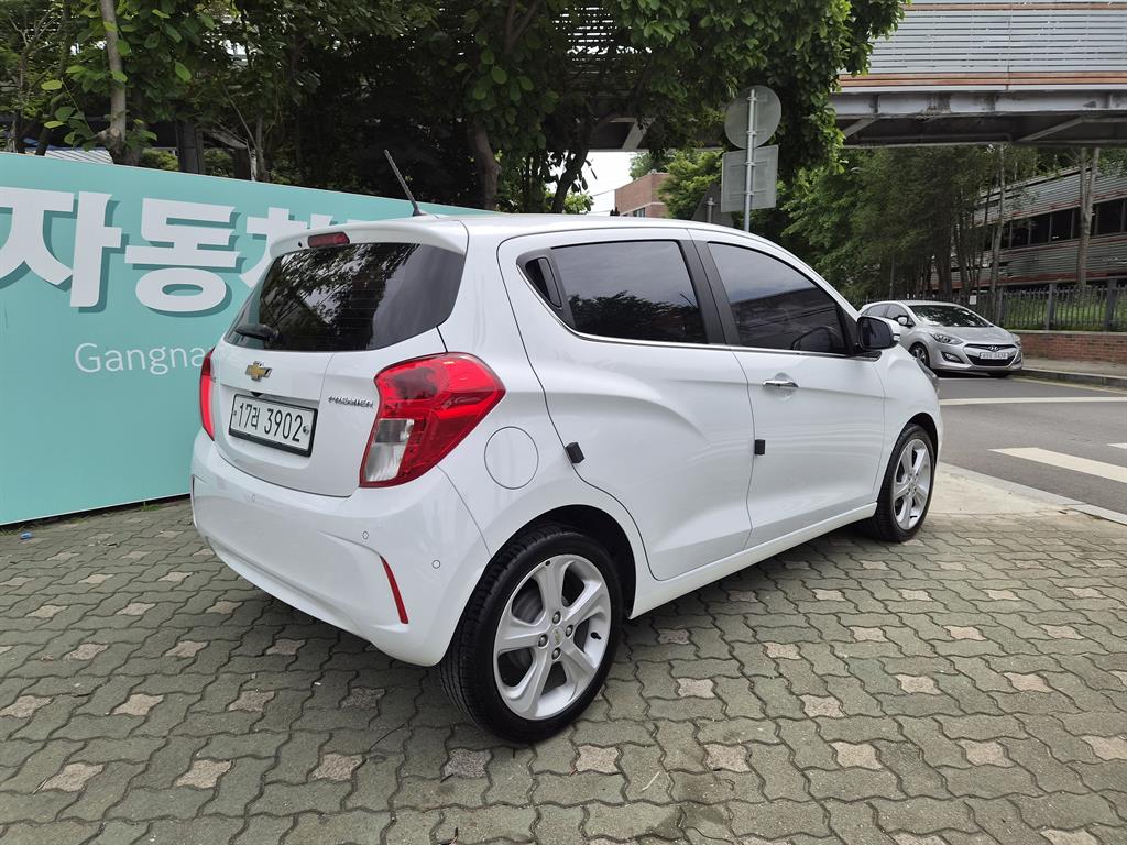 Chevrolet Spark - Vista 4