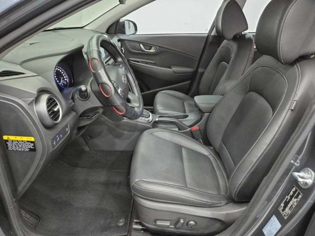 HYUNDAI Kona - Vista 11