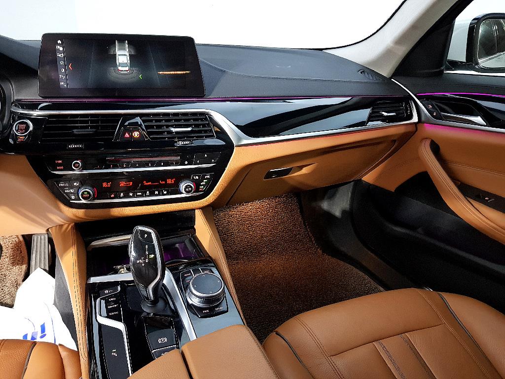 BMW 5 Series - Vista 10