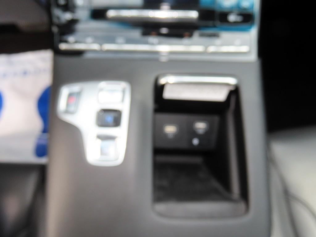 HYUNDAI Grandeur - Vista 10