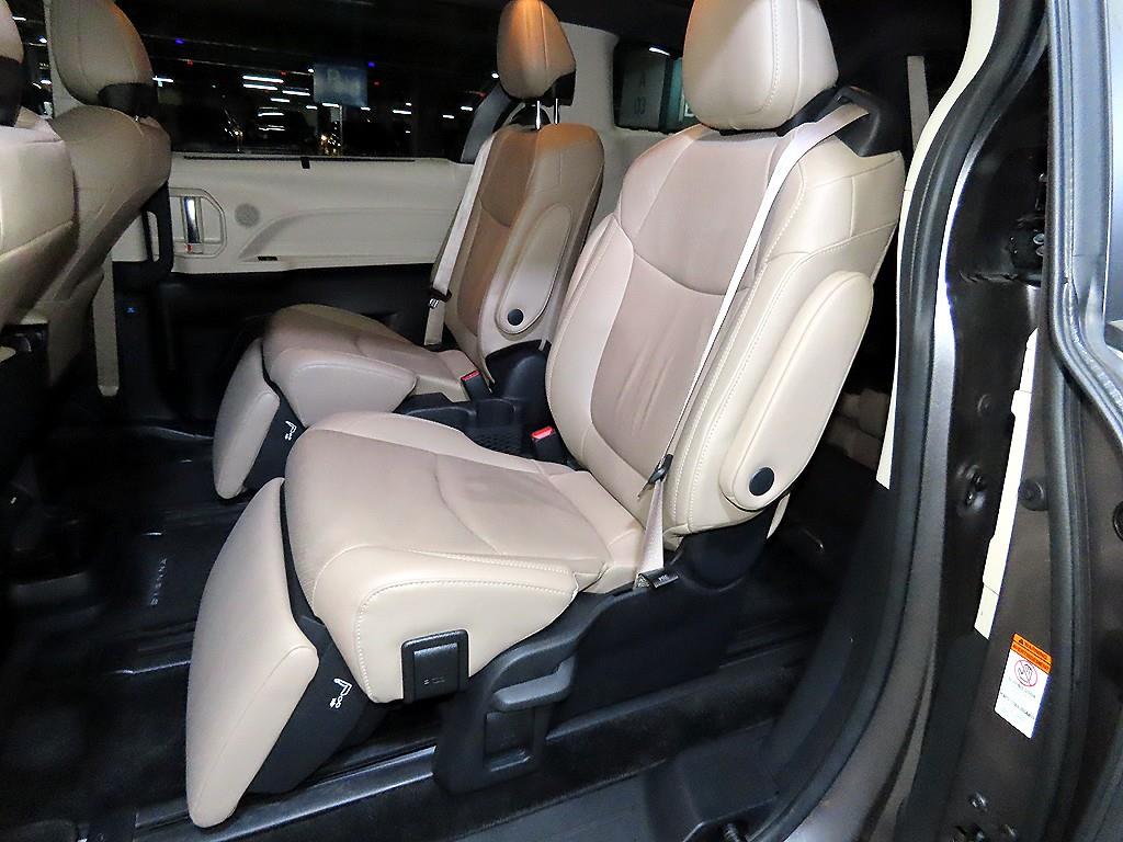 Toyota Siena - Vista 7