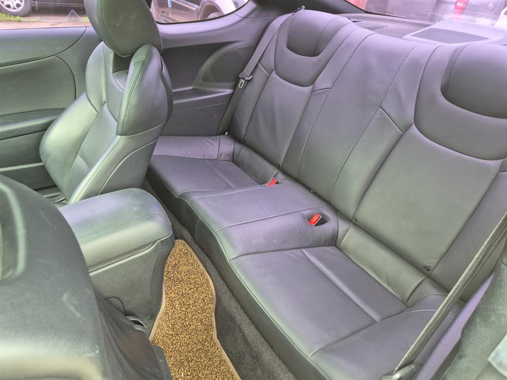 HYUNDAI Genesis - Vista 11